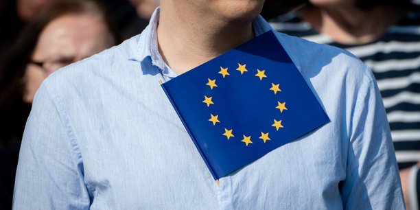 Les Européens aux urnes pour fixer le cap politique des cinq ans à venir
